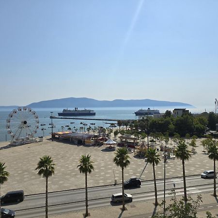 Sea View Apartment Vlorë Esterno foto